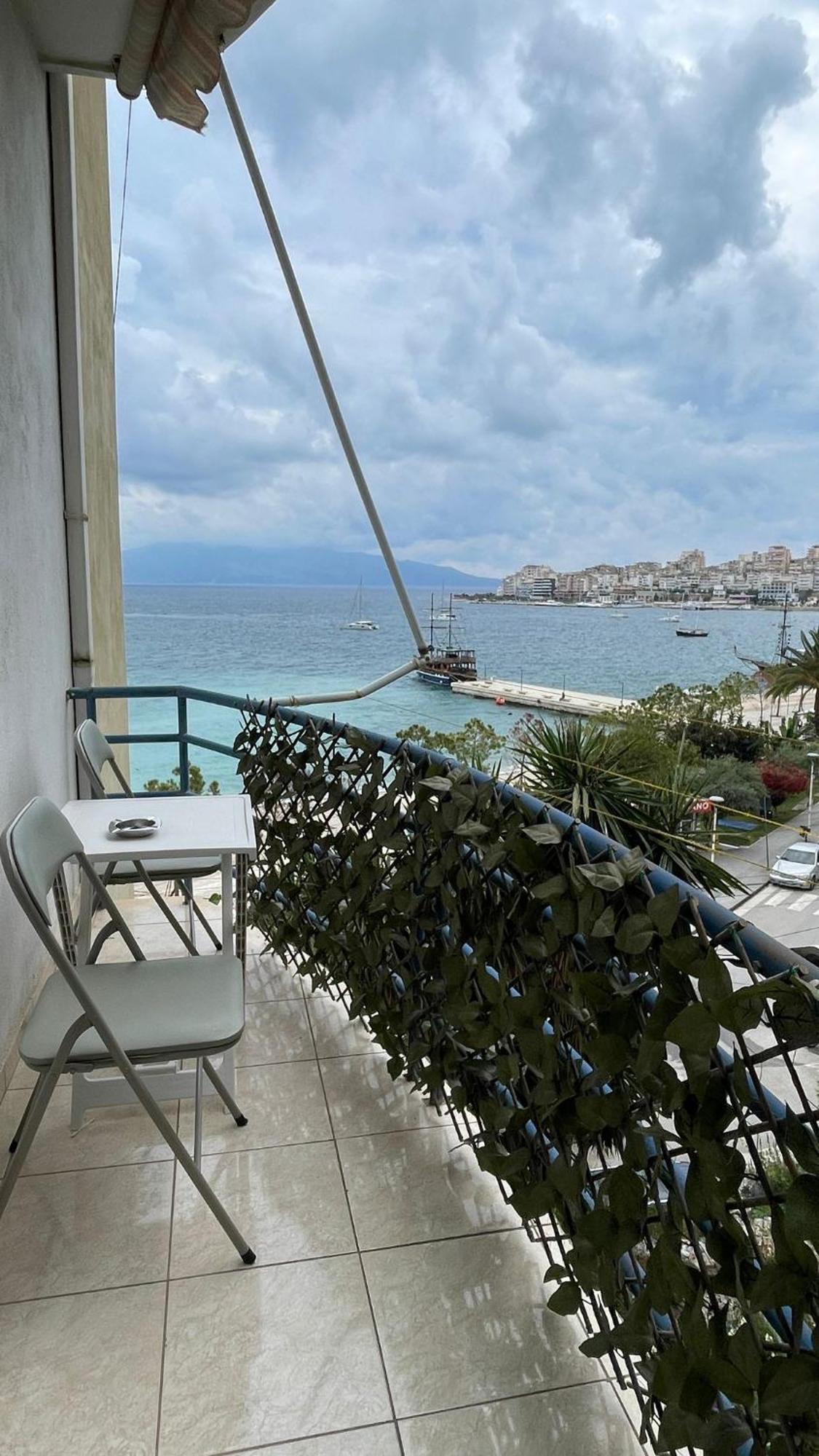 Sea Breeze Apartment Sarandë Eksteriør bilde