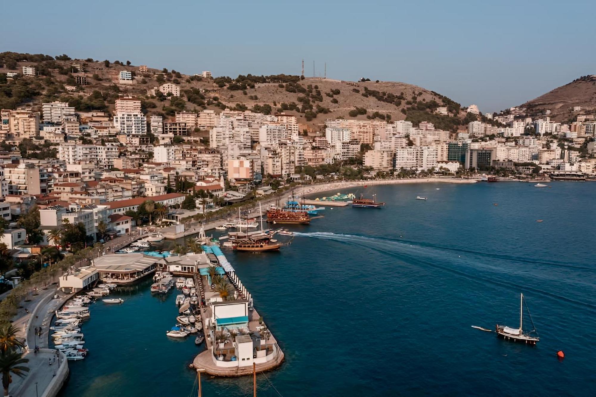 Sea Breeze Apartment Sarandë Eksteriør bilde